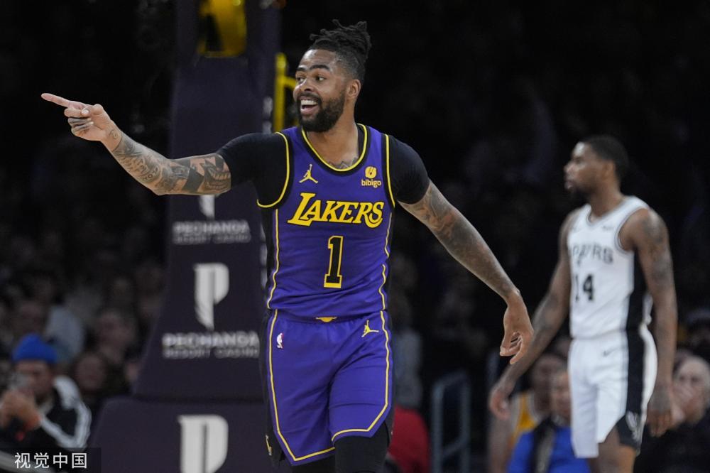 球员们不断 球员们不断